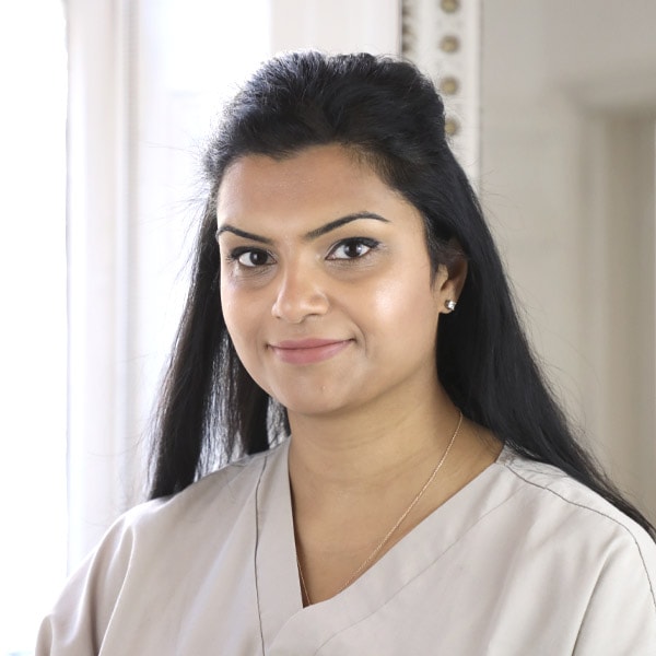 dr neha patel specialist endodontist london