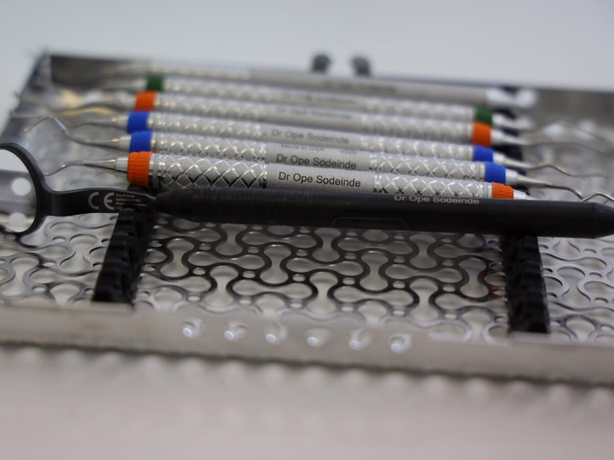 Periodontal scalers and curettes